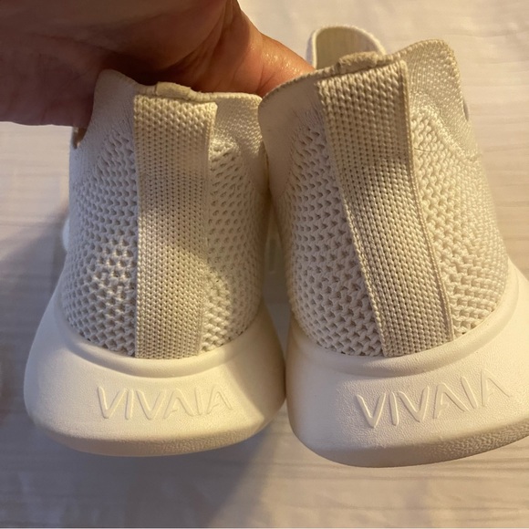 Vivaia Urban mesh sneakers off white beige slip on size 40 US women 9, men 7.5 - Picture 5 of 12